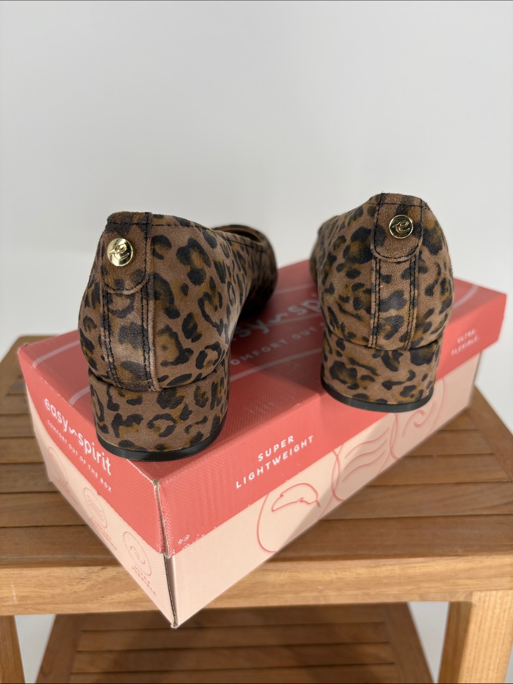 New women’s Easy Spirit Leopard Print Low Block Heel Pumps - Brown/Blacks 8.5 - Picture 4 of 4